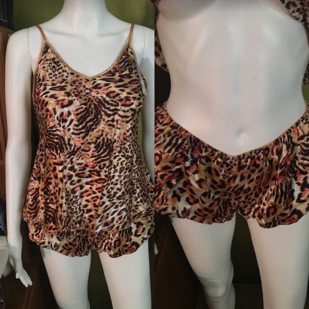 Leopard print satin sleep set